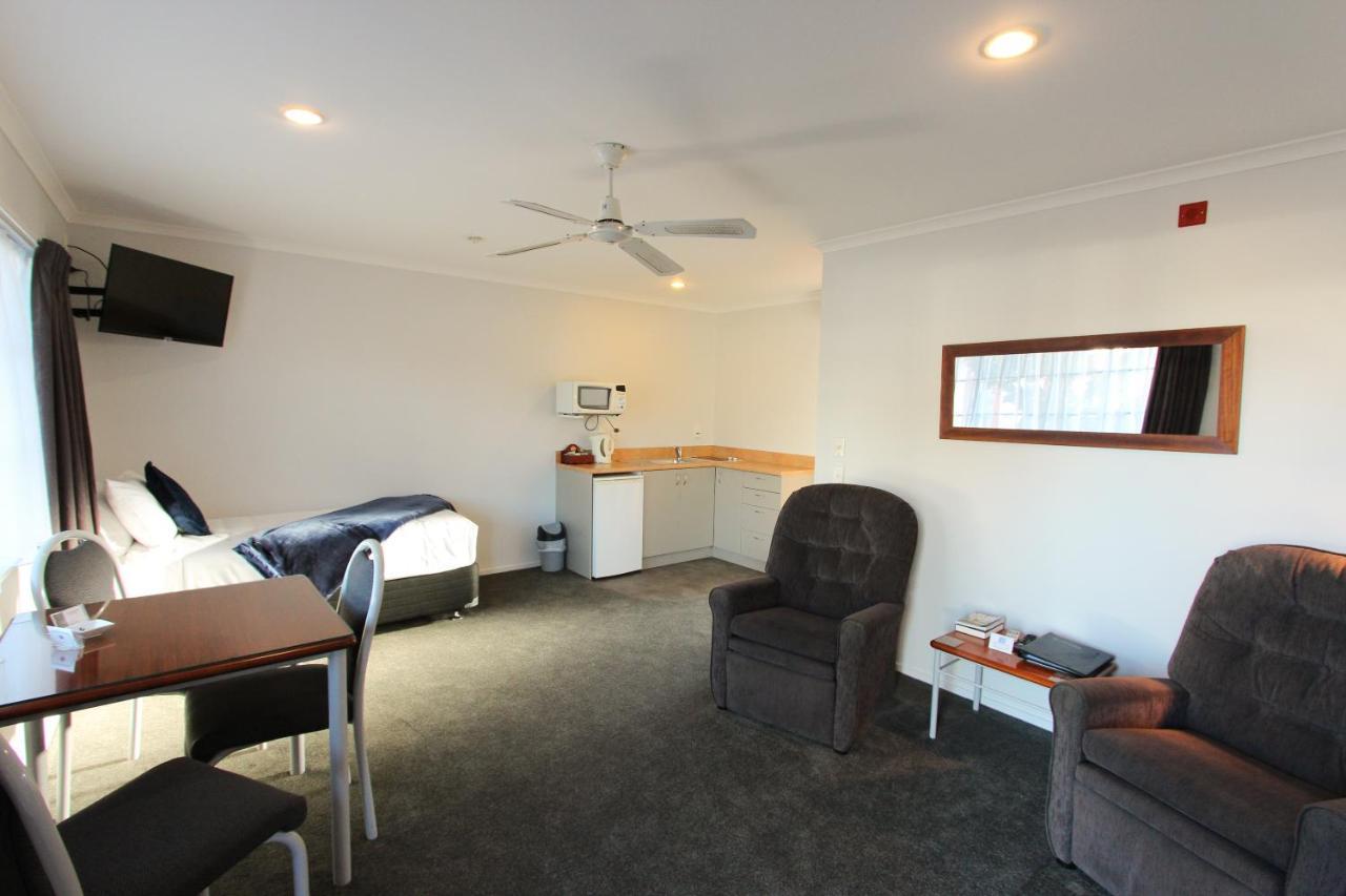 Bk'S Magnolia Motor Lodge Whanganui Kültér fotó