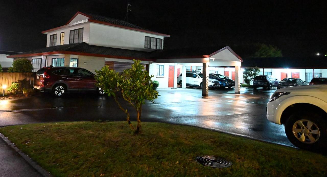 Bk'S Magnolia Motor Lodge Whanganui Kültér fotó