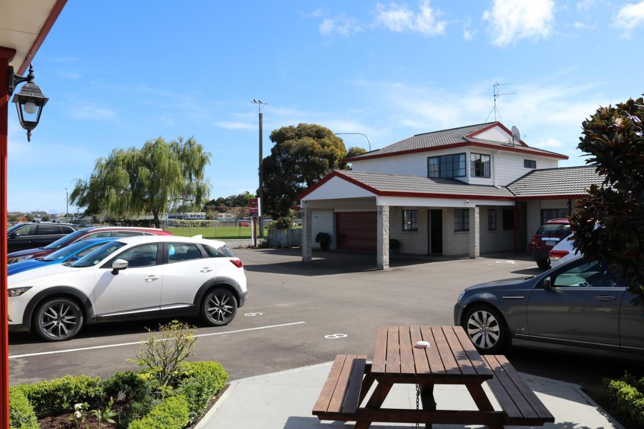 Bk'S Magnolia Motor Lodge Whanganui Kültér fotó