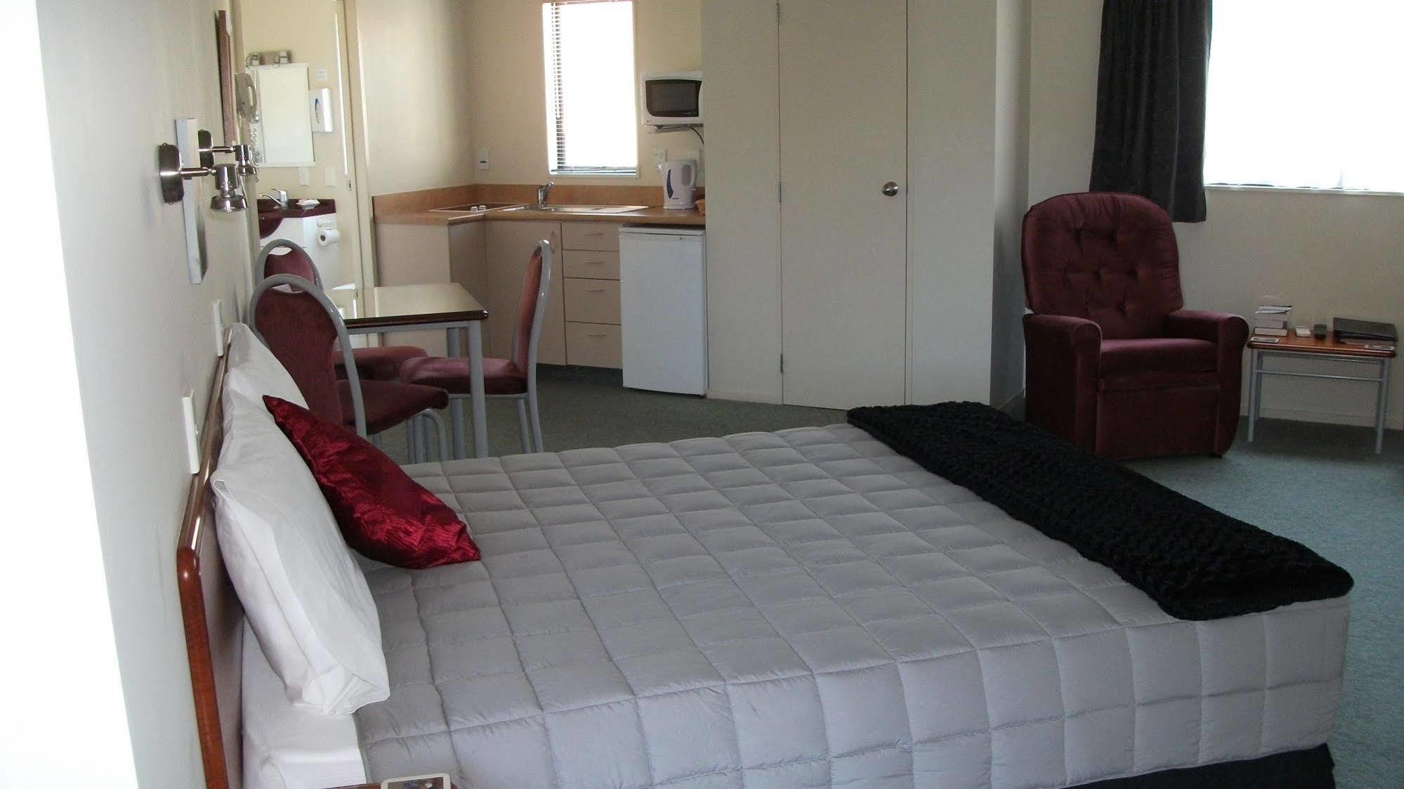Bk'S Magnolia Motor Lodge Whanganui Kültér fotó