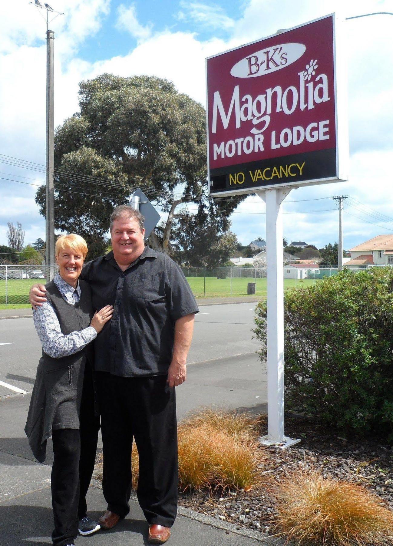 Bk'S Magnolia Motor Lodge Whanganui Kültér fotó